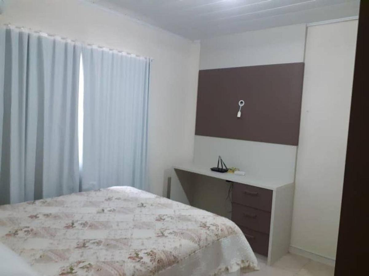 Casa De 03 Dormitorios No Centro De 봄비나스 외부 사진